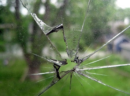 broken window repair